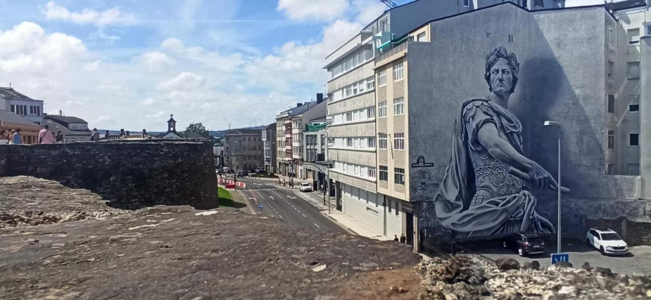 Adarve, Con Parking Y Vistas A La Muralla Lugo Exterior foto